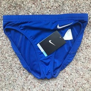 NWT - Nike Race Day Brief